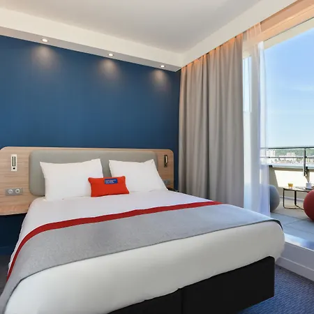 Express - Centre - Rive Gauche By Ihg 3*