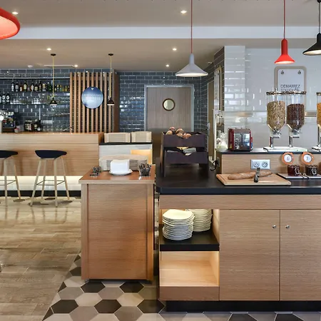 Express - Centre - Rive Gauche By Ihg Hotel 3*