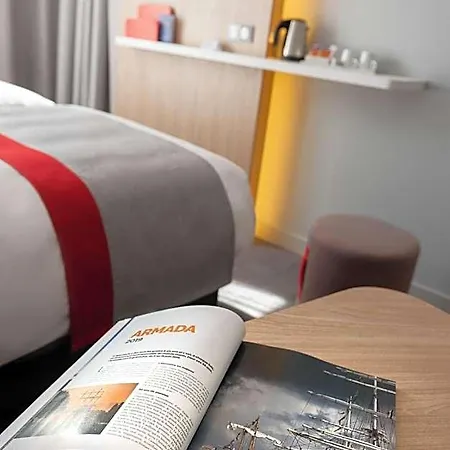Express By Ihg Отель 3*