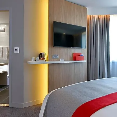 Отель Express By Ihg
