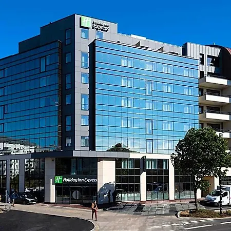 Отель Express By Ihg Руан