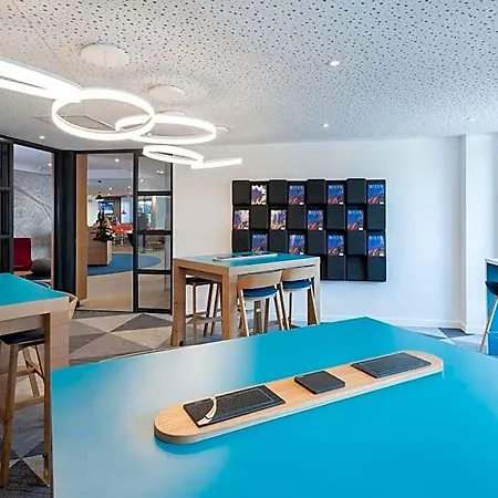 Express By Ihg Отель 3*
