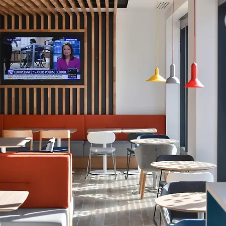 Express By Ihg מלון